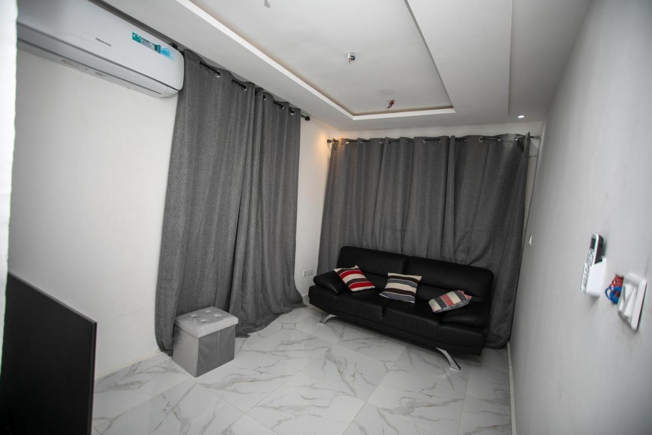 Marysin Guest House Аккра Экстерьер фото